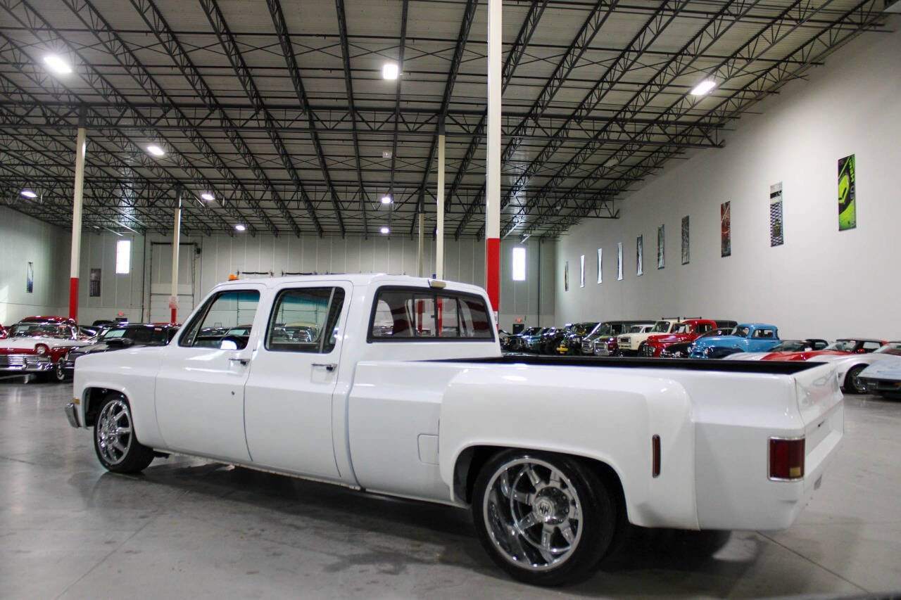 Used 1988 Chevrolet Silverado 3500 2WD Crew Cab image 5