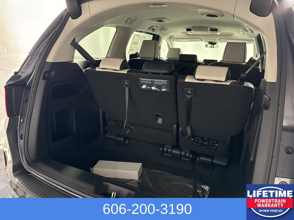 New 2026 Honda Odyssey Elite image 9