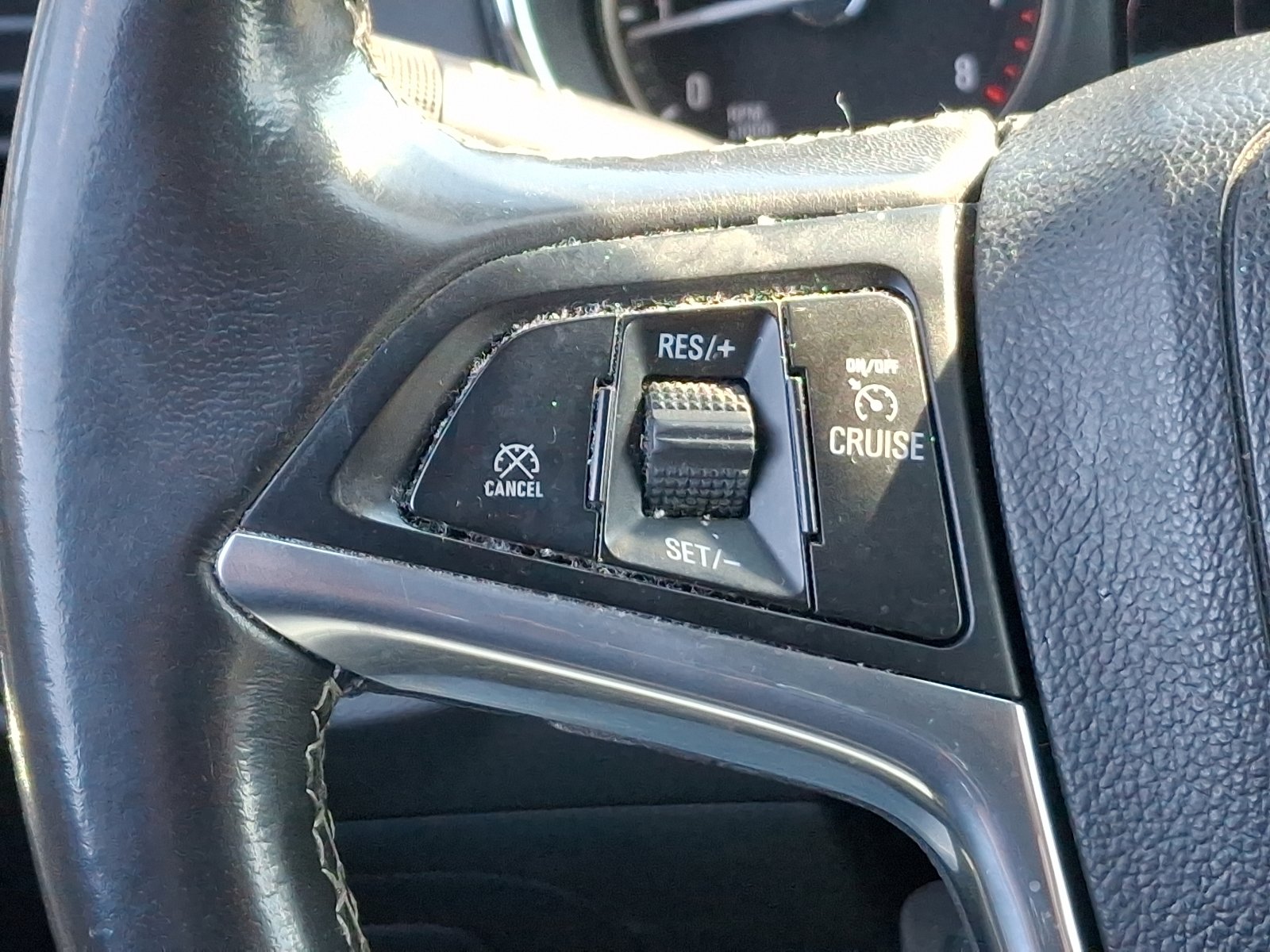 Used 2019 Buick Encore Sport Touring image 20