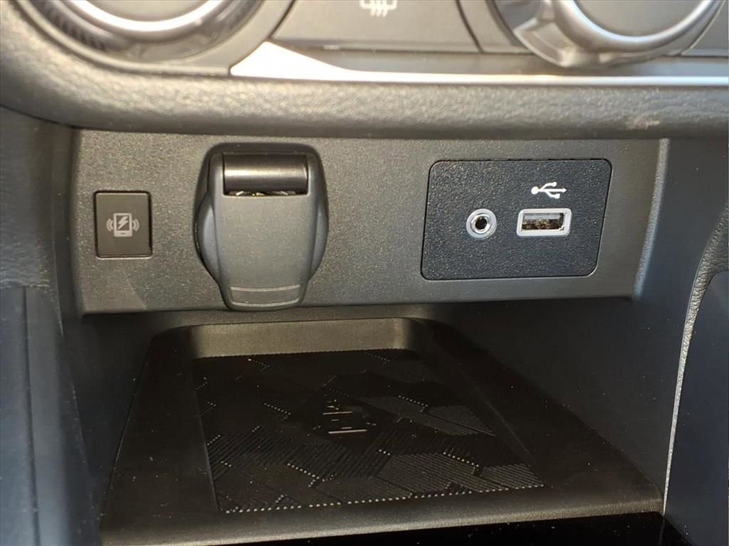 New 2025 Nissan Versa SV w/ Trunk Package image 18