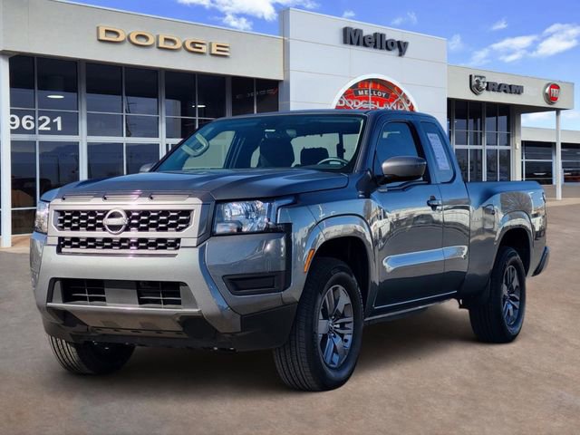 Used 2025 Nissan Frontier SV image 2