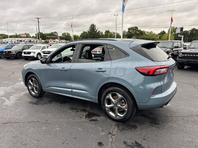 Certified 2023 Ford Escape ST-Line w/ Tech Pack #1 AWD/4WD image 5