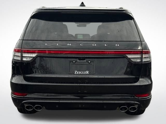 New 2026 Lincoln Aviator AWD image 7
