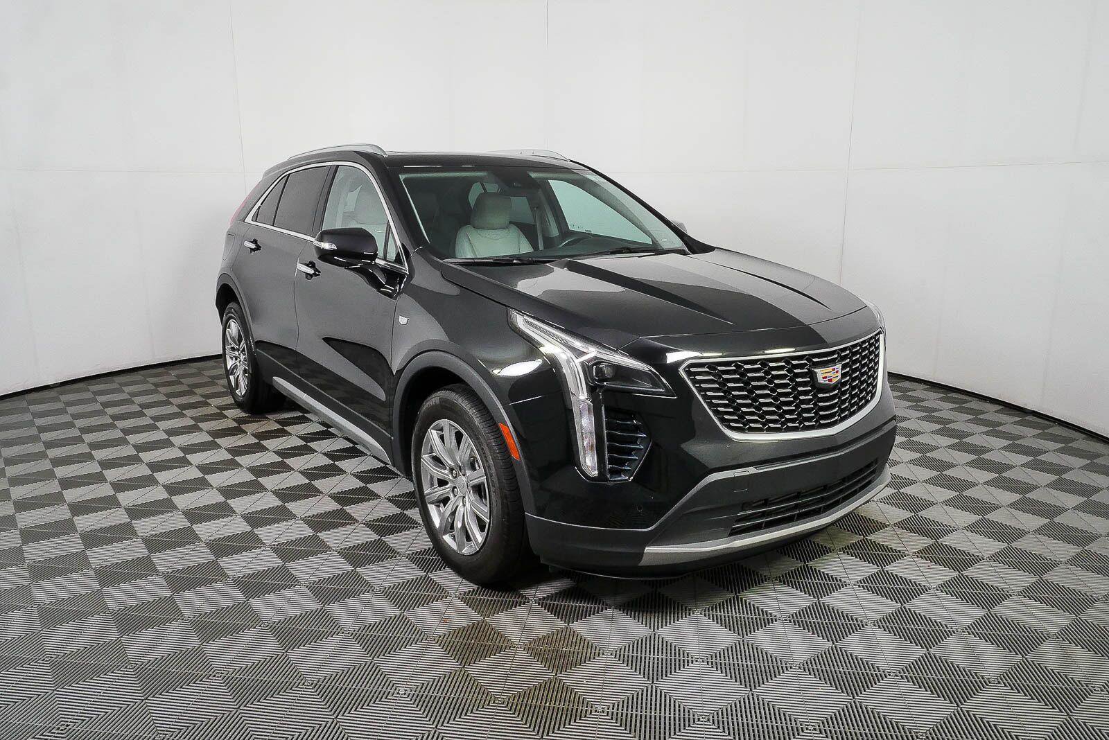 Certified 2023 Cadillac XT4 Premium Luxury w/ Cold Weather Package