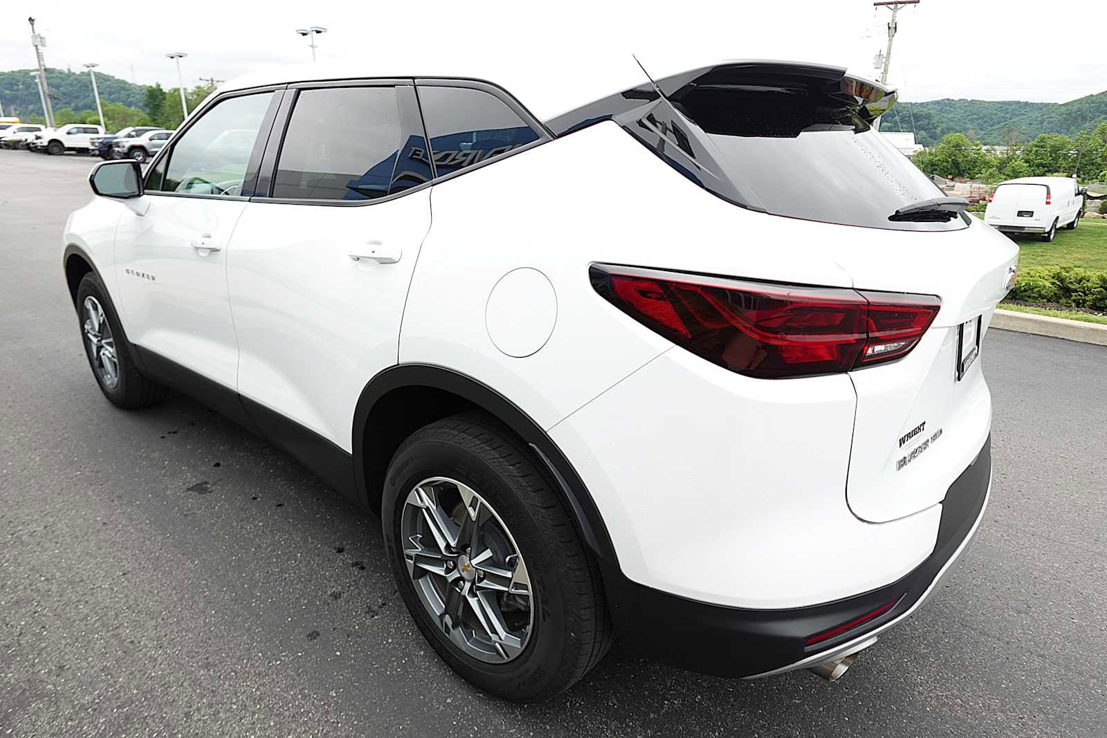 Used 2025 Chevrolet Blazer LT AWD/4WD image 5