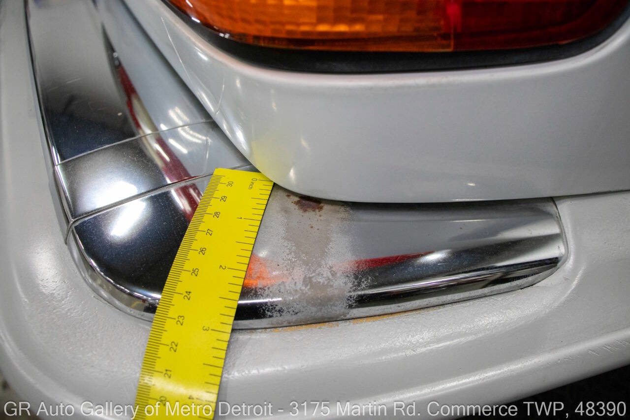 Used 1991 Mercedes-Benz 560 SEL 560 SEL 4dr Sedan image 36