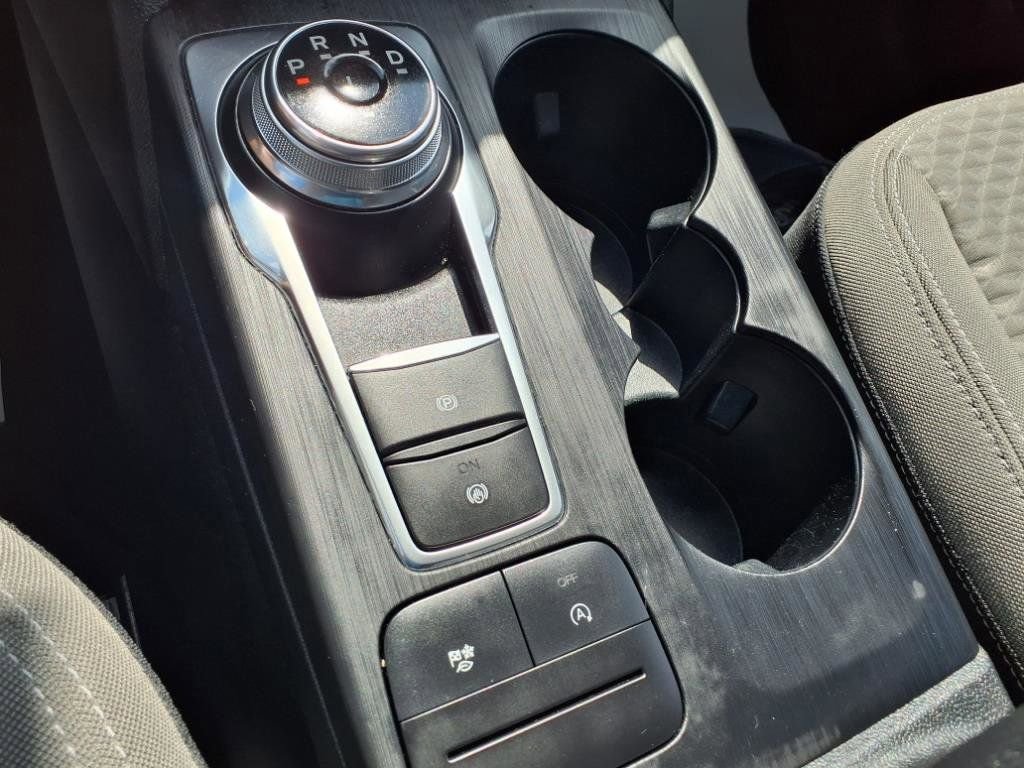 Used 2021 Ford Escape SE image 19