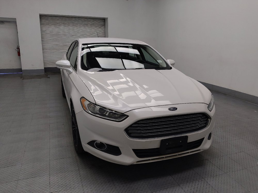 Used 2016 Ford Fusion SE w/ Equipment Group 202A FWD image 14