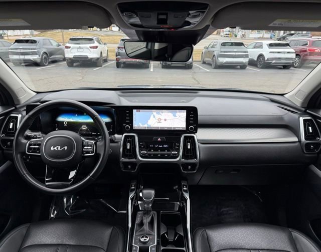 Used 2023 Kia Sorento SX image 26
