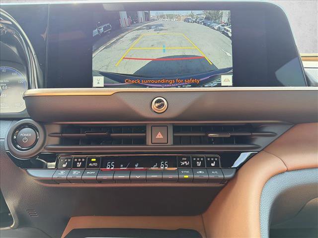 New 2026 Toyota Crown Signia image 17