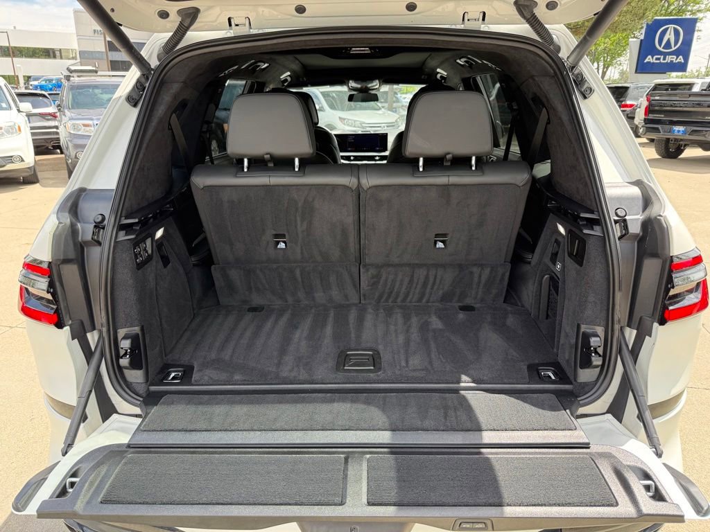 Used 2024 BMW X7 M60i w/ Executive Package AWD/4WD image 17