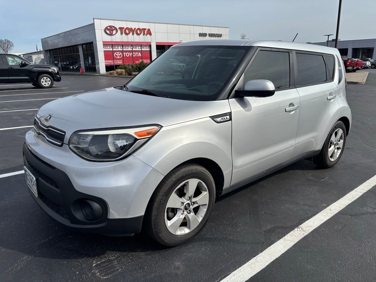 Used 2018 Kia Soul Base w/ Convenience Package image 2