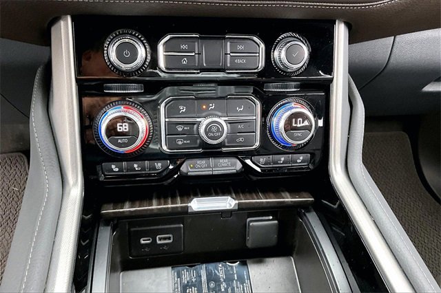 Used 2021 GMC Yukon Denali image 16