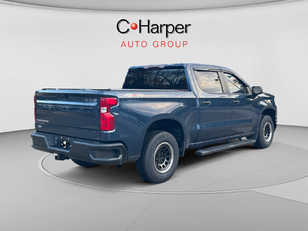 Used 2021 Chevrolet Silverado 1500 W/T w/ WT Value Package AWD/4WD image 3