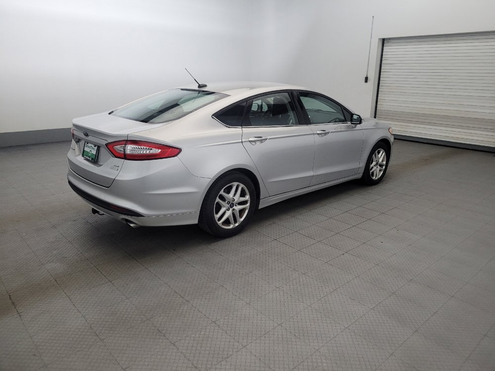 Used 2014 Ford Fusion SE FWD image 10