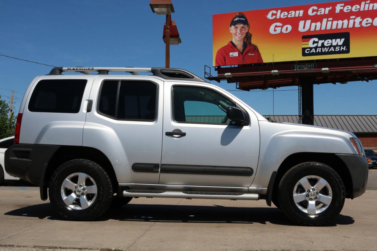 Used 2011 Nissan Xterra S AWD/4WD image 7