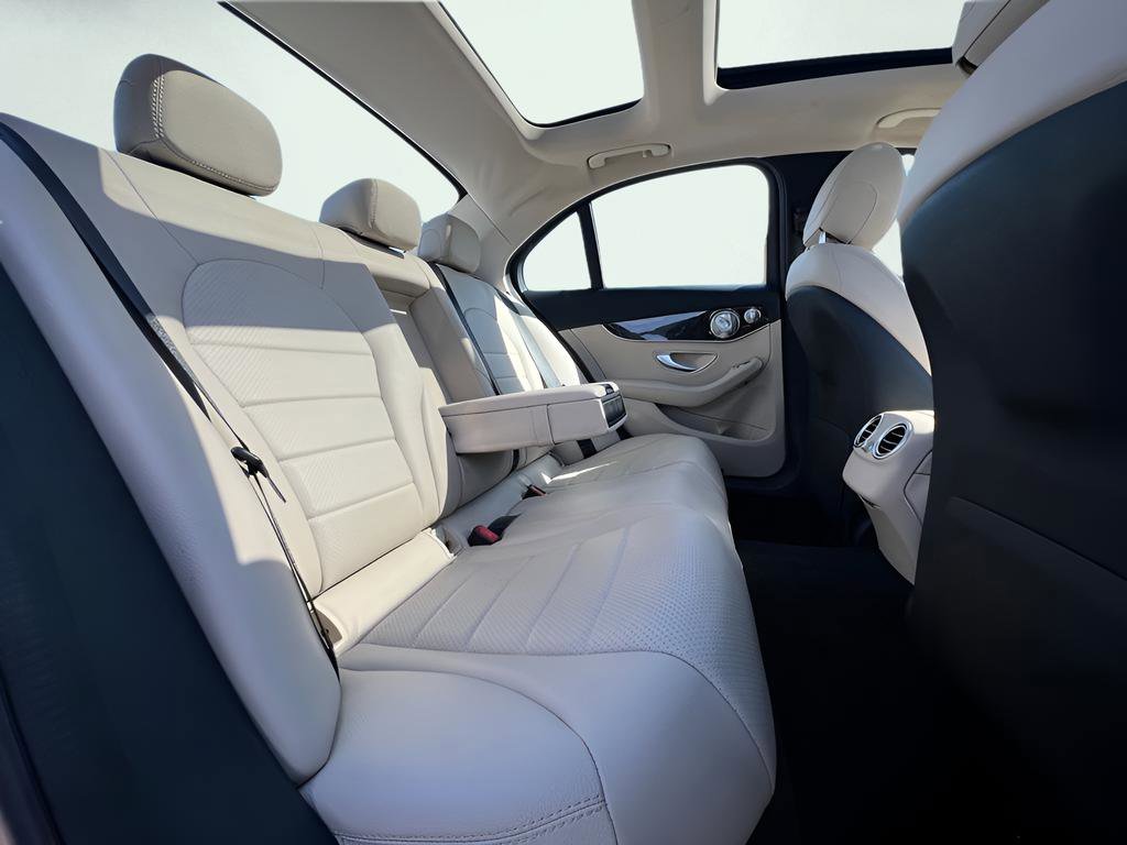 Used 2018 Mercedes-Benz C 300 4MATIC Sedan image 25