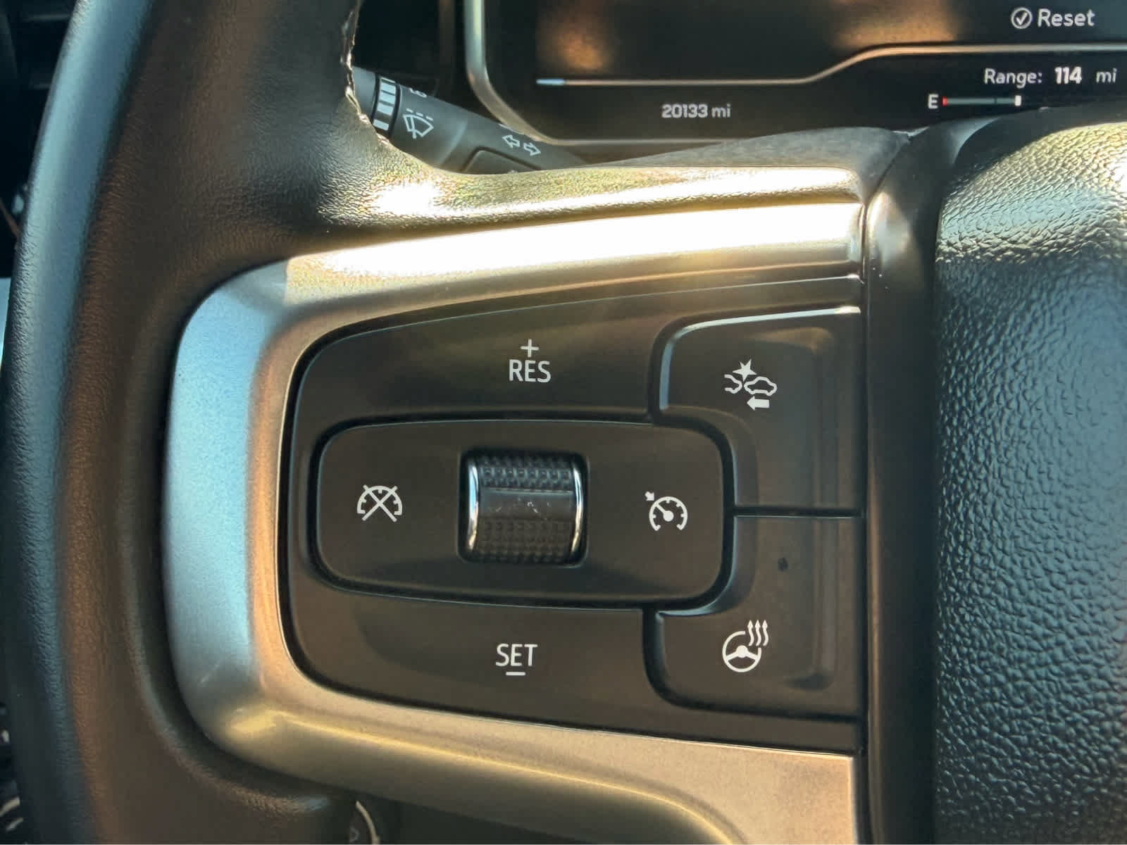 Used 2024 Chevrolet Silverado 1500 LT AWD/4WD image 12