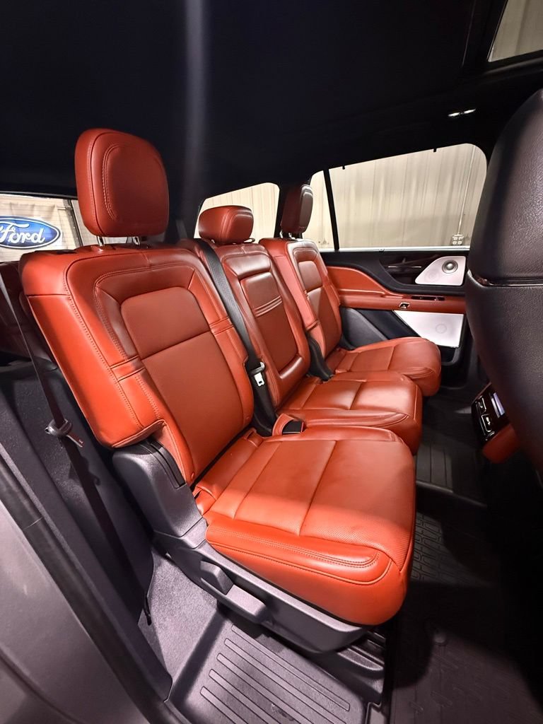 Used 2025 Lincoln Aviator Reserve w/ Equipment Group 201A AWD/4WD image 22