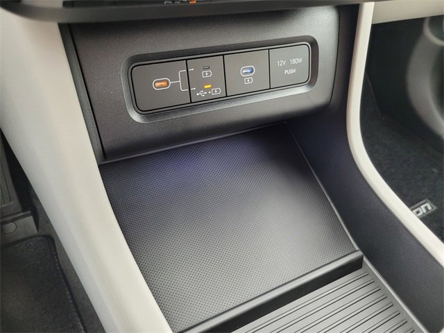 New 2025 Hyundai Tucson Limited image 19