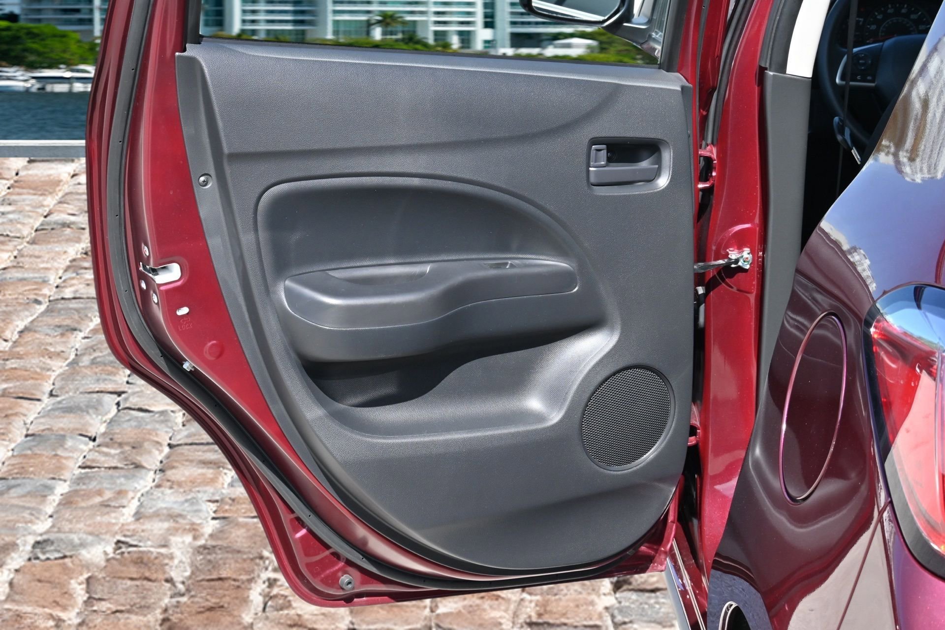 Used 2024 Mitsubishi Mirage ES image 13