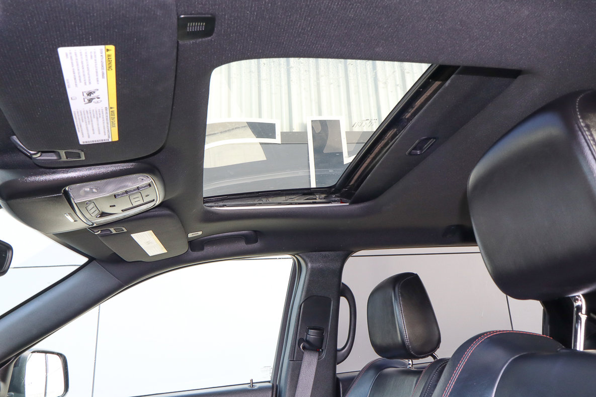 Used 2022 Dodge Durango R/T w/ Blacktop Package image 8