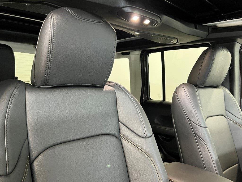New 2025 Jeep Wrangler Sahara image 9