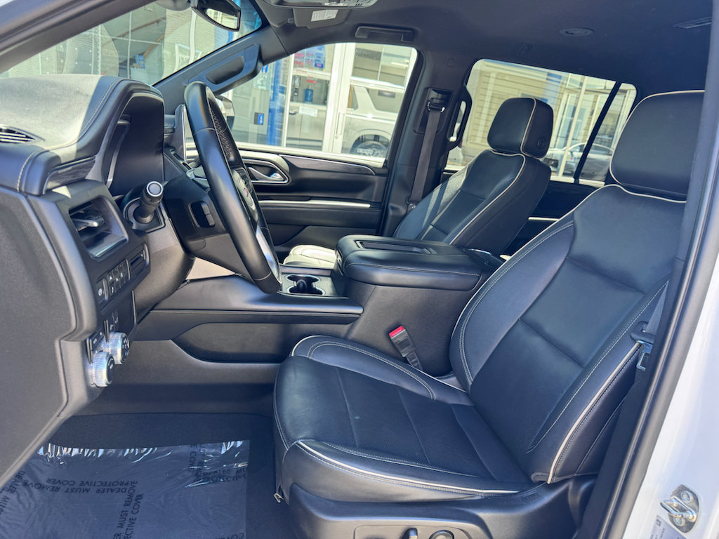 Used 2023 GMC Yukon XL SLT AWD/4WD image 10