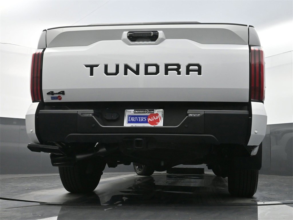Used 2025 Toyota Tundra Limited image 33