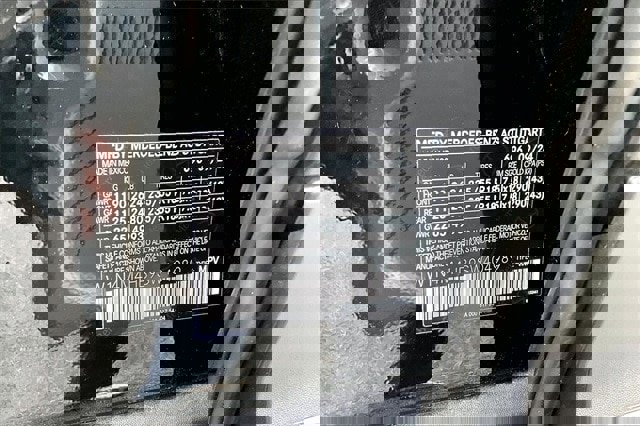 Used 2025 Mercedes-Benz GLB 250 250 image 22