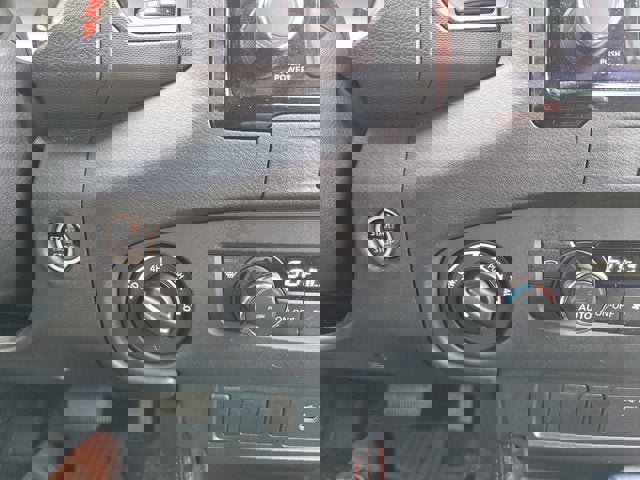 Used 2024 Nissan Frontier PRO-4X w/ Off-Road Protection Package image 19