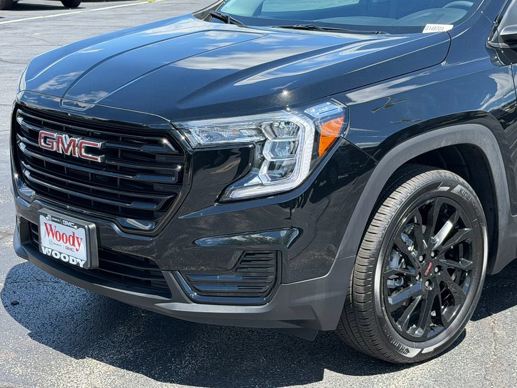 Certified 2023 GMC Terrain SLE w/ Elevation Edition FWD image 4