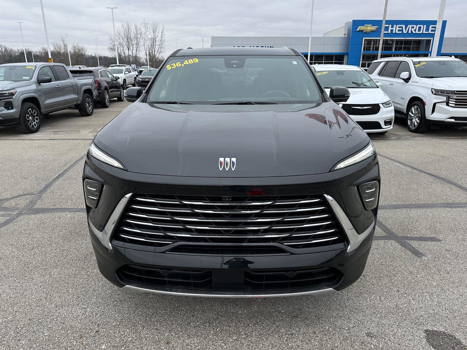 Used 2025 Buick Enclave Preferred image 12