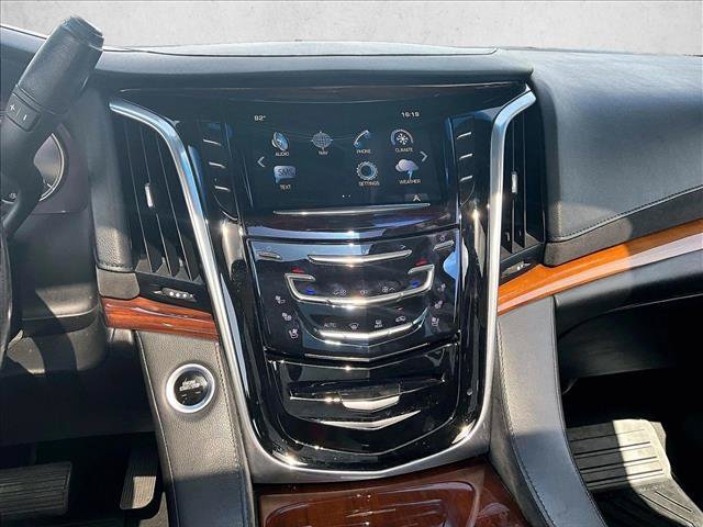 Used 2019 Cadillac Escalade ESV Premium Luxury RWD image 8