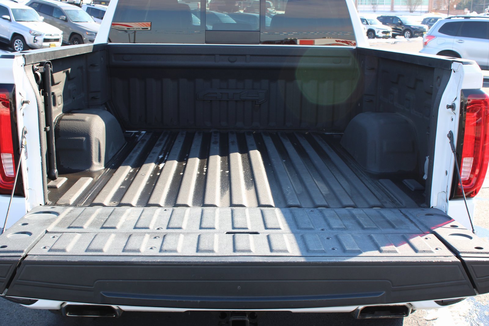 Used 2019 GMC Sierra 1500 AT4 w/ AT4 Premium Package image 8