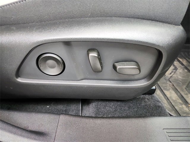 Used 2026 GMC Terrain Elevation w/ Elevation Premium Package image 39