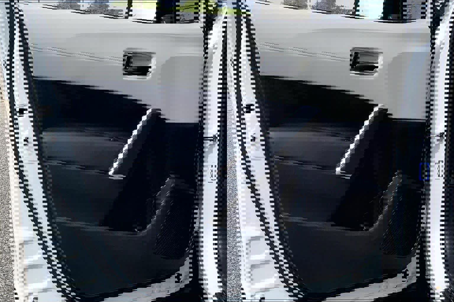 Used 2023 Toyota Corolla Cross LE FWD image 21