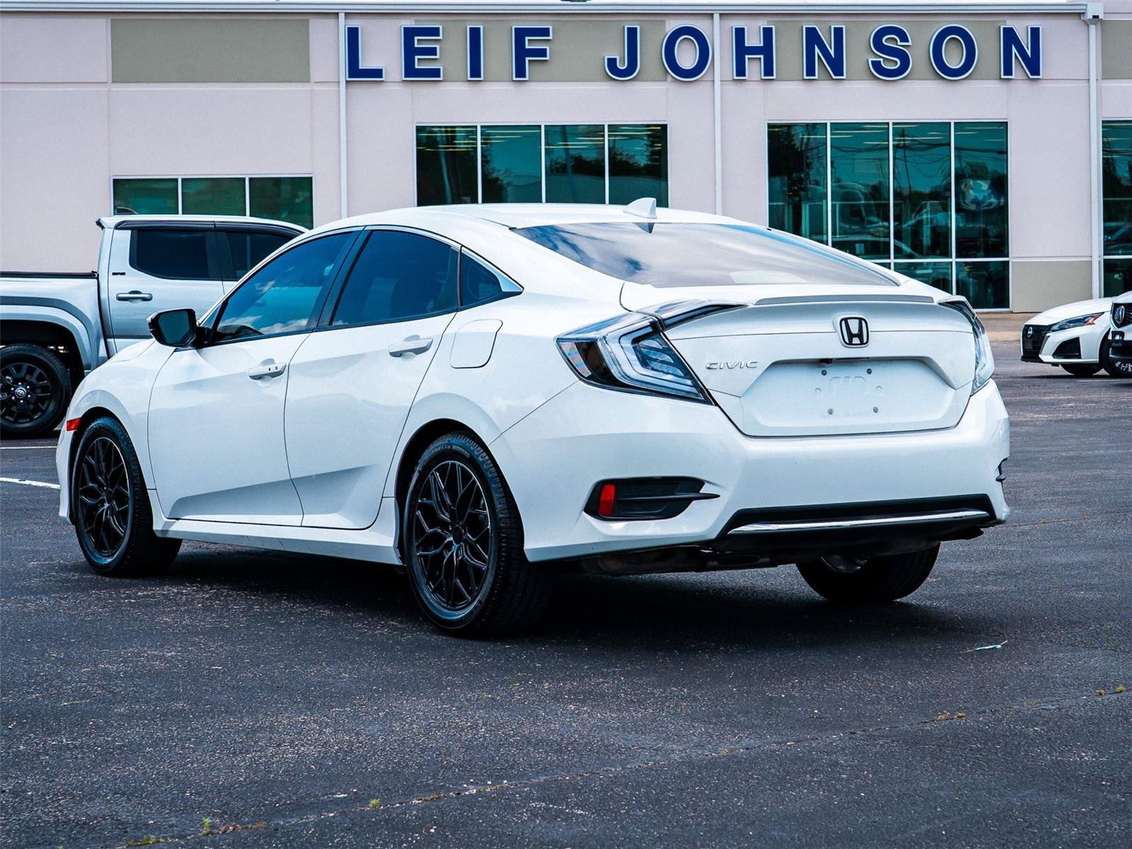 Used 2021 Honda Civic EX image 7