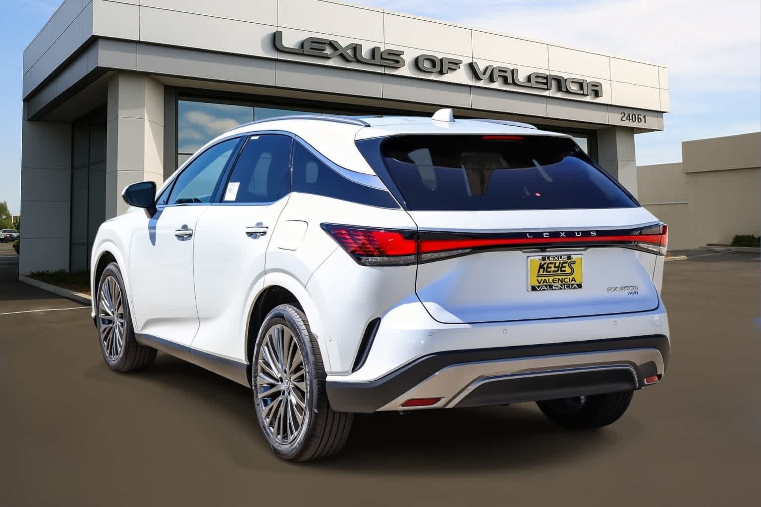 New 2026 Lexus RX 350 w/ Convenience Package AWD/4WD image 2