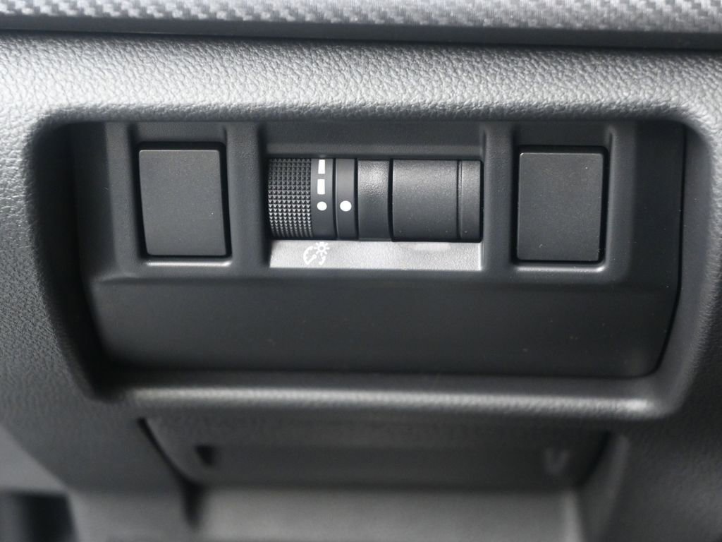 Used 2025 Subaru Crosstrek 2.5i Limited w/ Crosstrek Mirror Package image 23