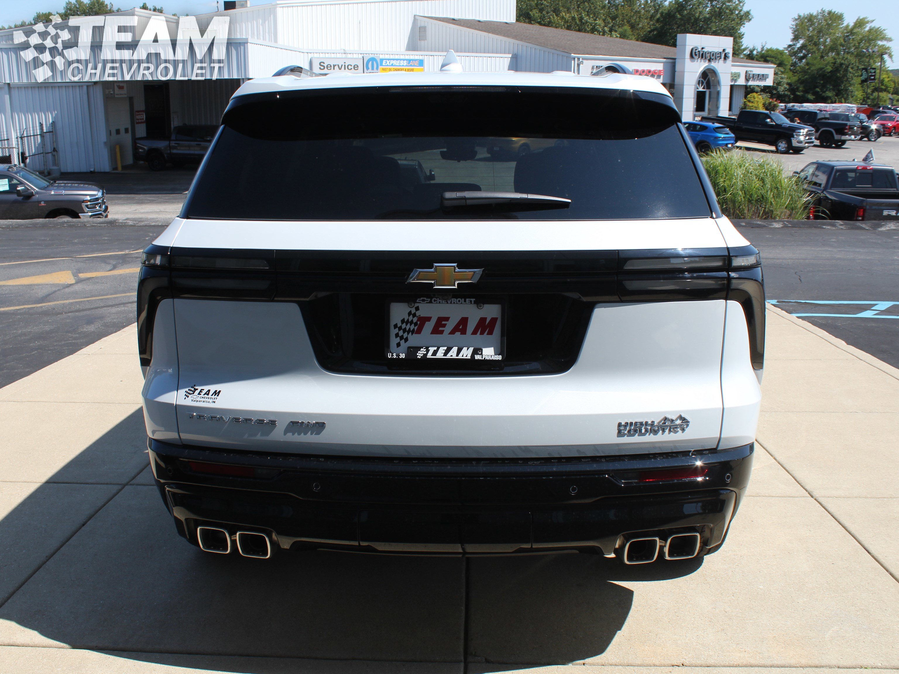 New 2026 Chevrolet Traverse High Country w/ LPO, Floor Liner Package image 5