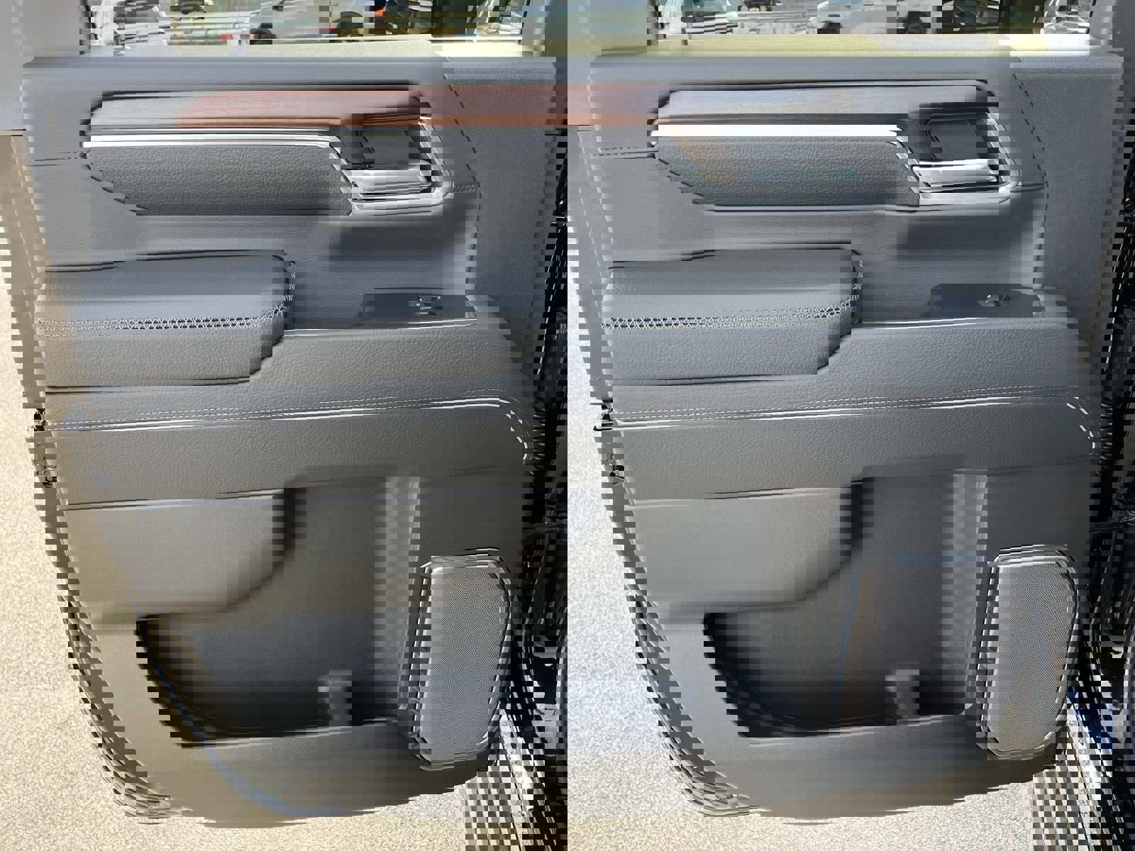 New 2026 GMC Sierra 2500 Denali w/ Denali Reserve Package image 19