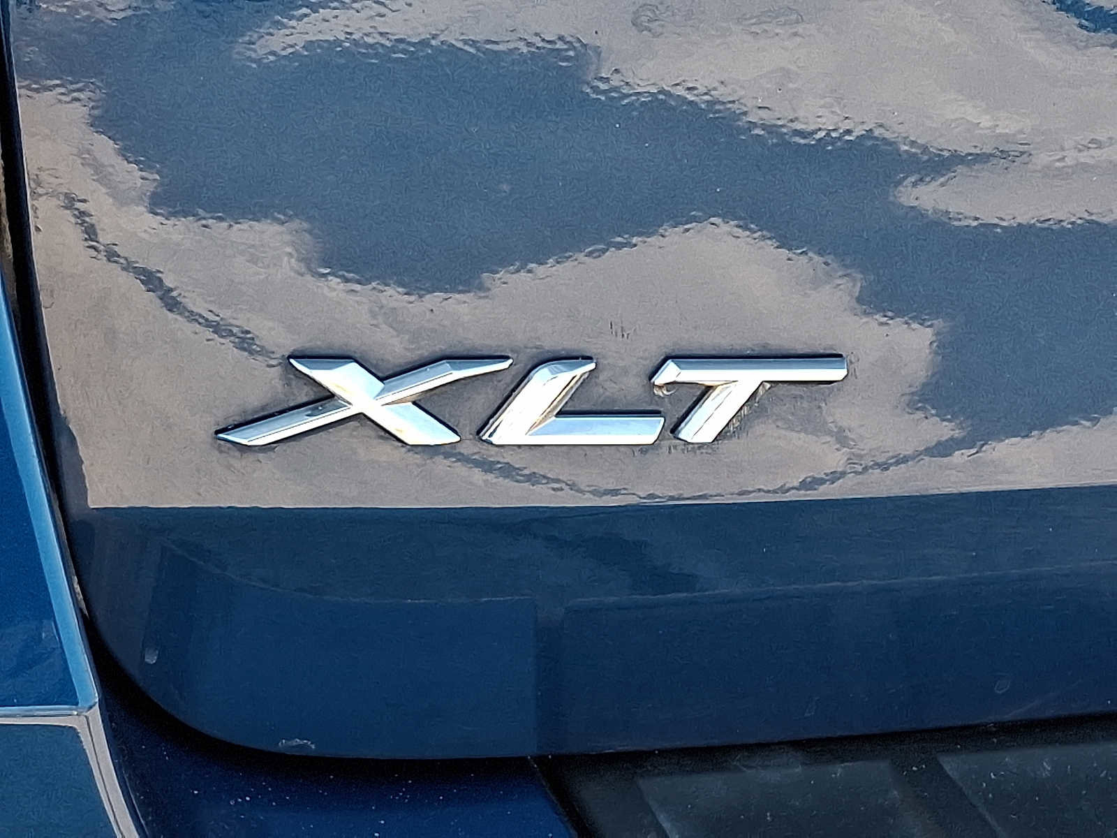 Used 2022 Ford Explorer XLT w/ Equipment Group 202A image 32