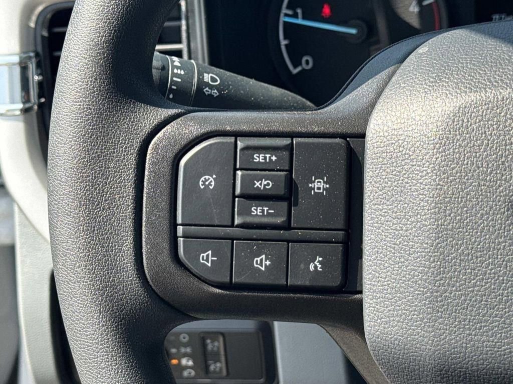 New 2025 Ford F350 XL w/ XL Chrome Package RWD image 9