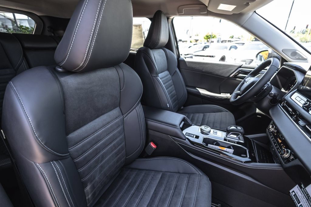 New 2026 Mitsubishi Outlander SE AWD/4WD image 24