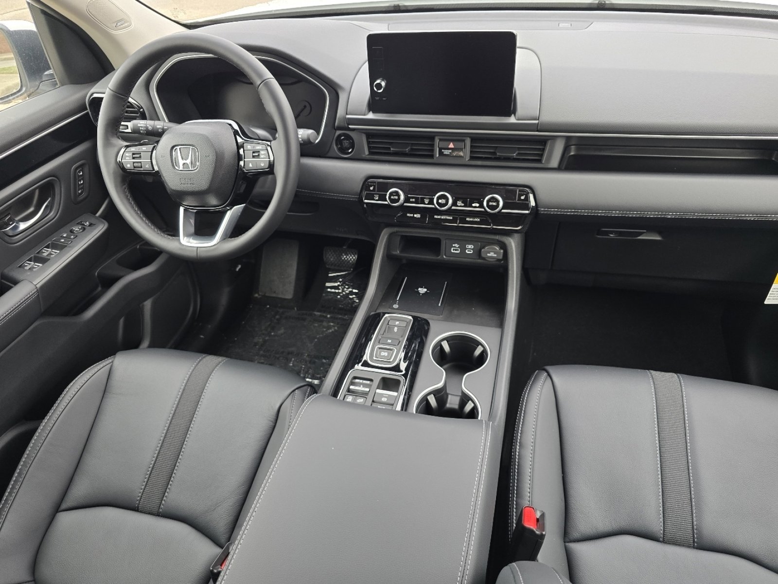 New 2025 Honda Pilot Touring image 24