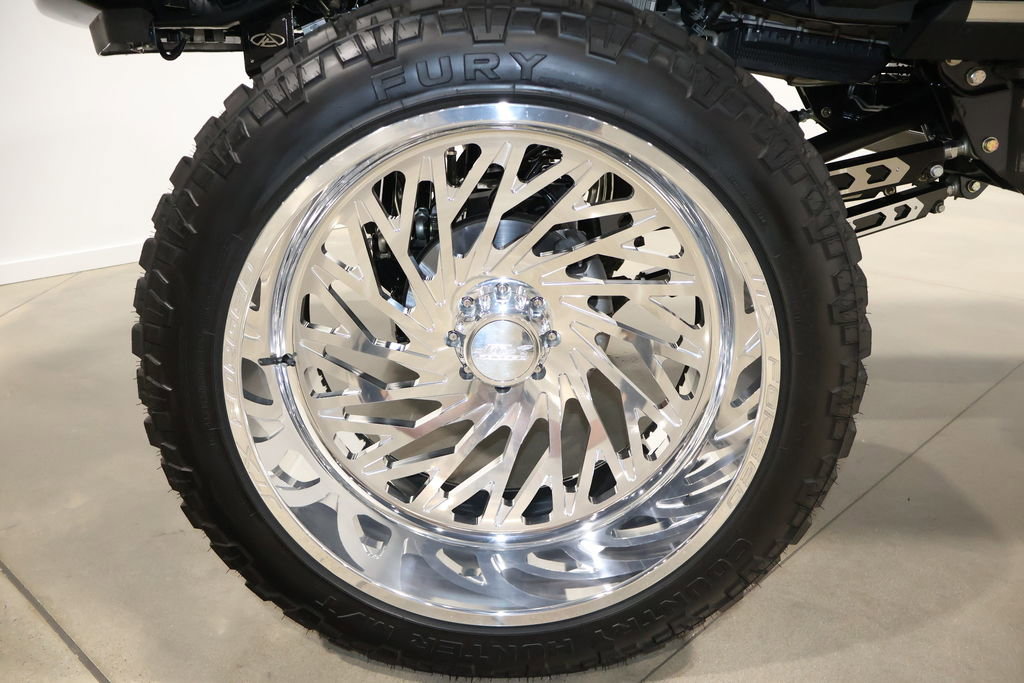 Used 2024 Ford F350 Limited w/ FX4 Off-Road Package image 30