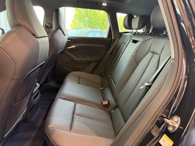 Used 2025 Audi Q6 e-tron Premium Plus AWD/4WD image 19