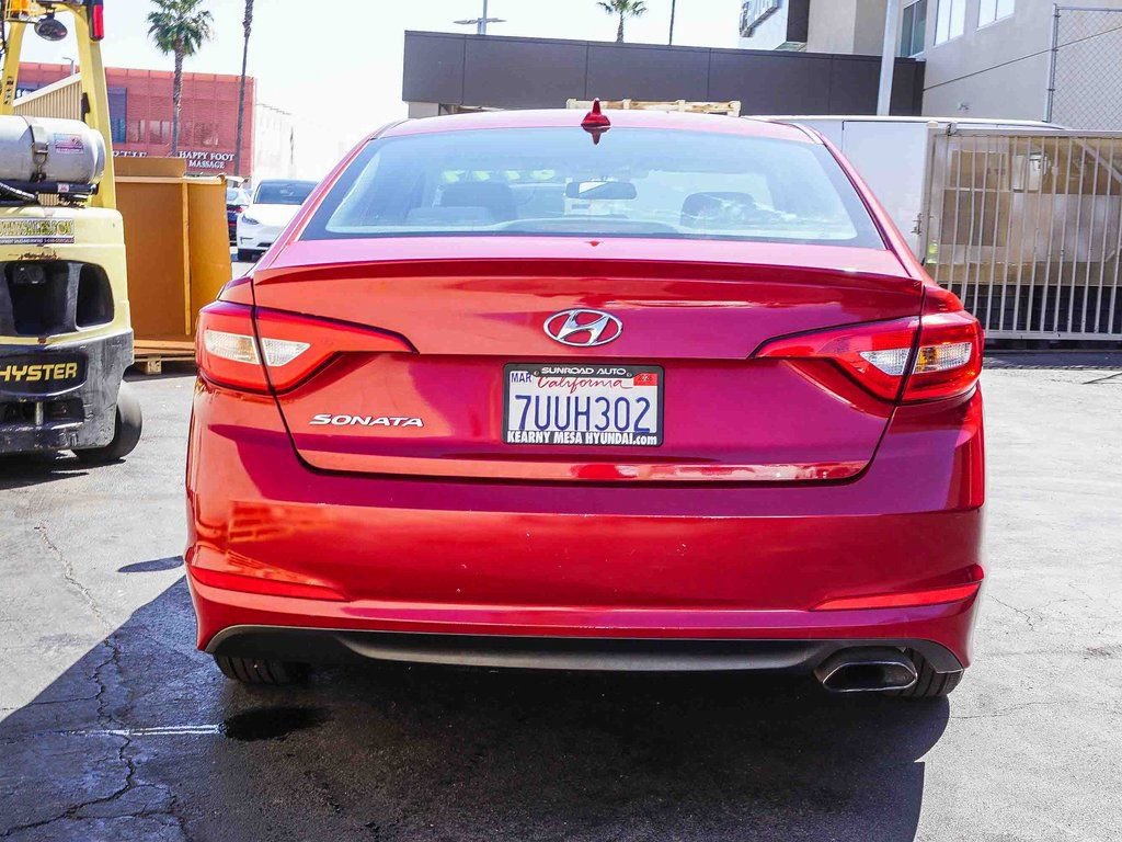Used 2017 Hyundai Sonata SE image 5