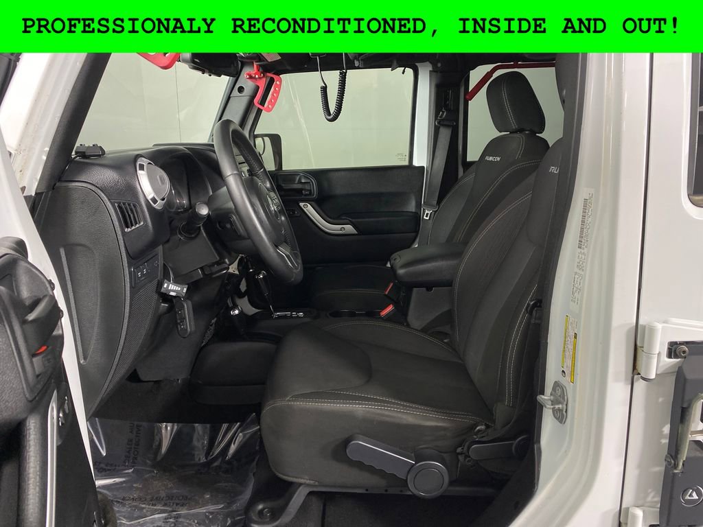 Used 2014 Jeep Wrangler Unlimited Rubicon w/ Connectivity Group image 7
